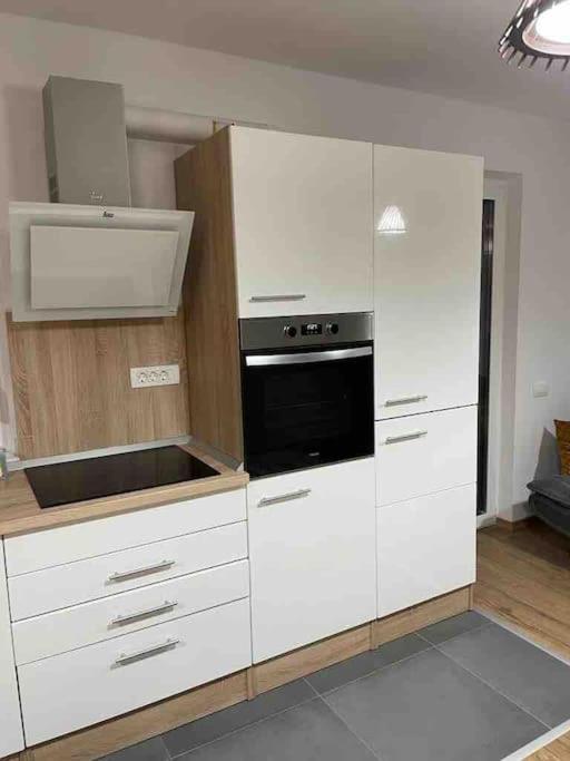5 Dream Apartment 5 Cu Parcare Privata 拉迪亚 外观 照片